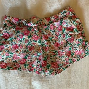 Floral girls shorts